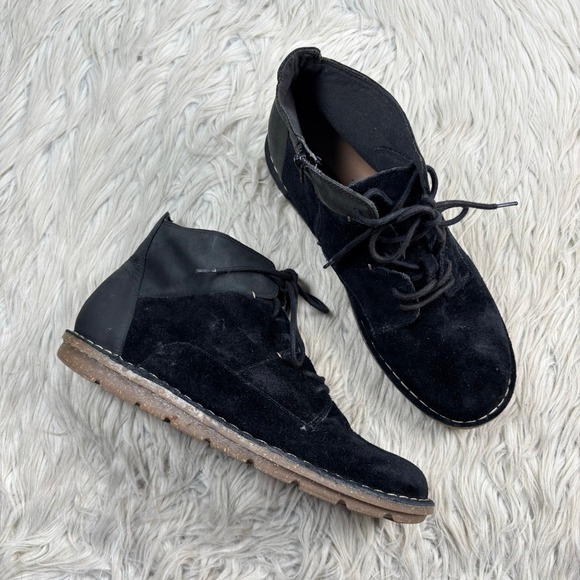 Clarks Shoes - Clarks Women's 10 Black Suede Tamitha Key Ankle Boots Moccasin Boho Artsy